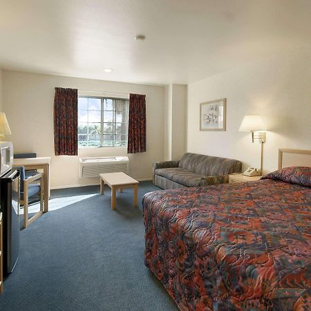 Days Inn By Wyndham Riverside Tyler Mall Pokoj fotografie