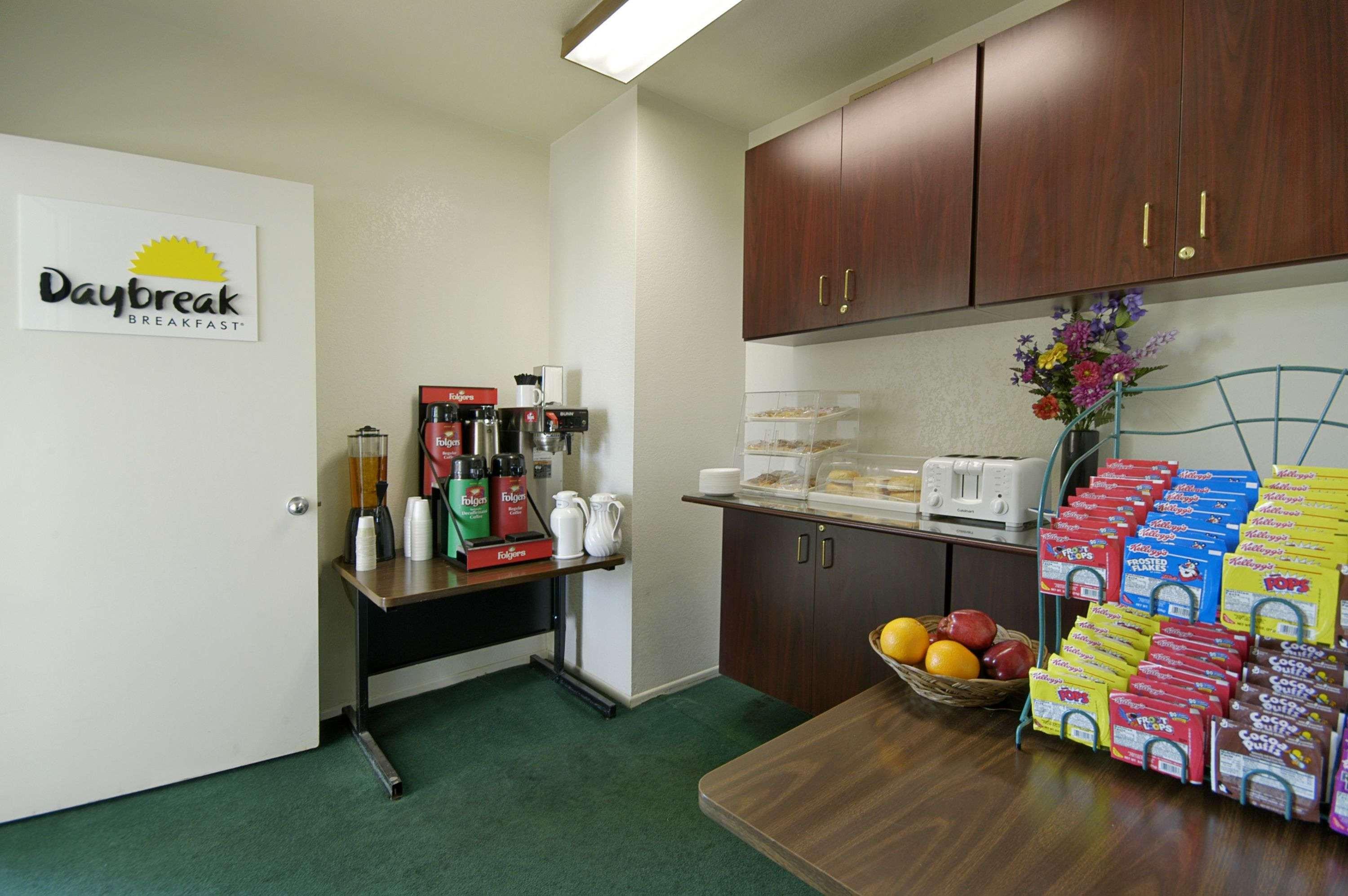 Days Inn By Wyndham Riverside Tyler Mall Restaurace fotografie